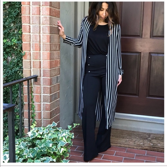 ✨LAST ONE✨long black and white Striped duster - Picture 5 of 6